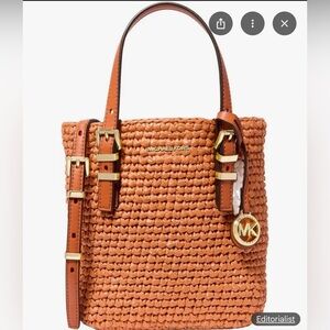 MICHAEL Michael Kors
Quinn XS North-South Tote Crossbody Bag Orange Punch